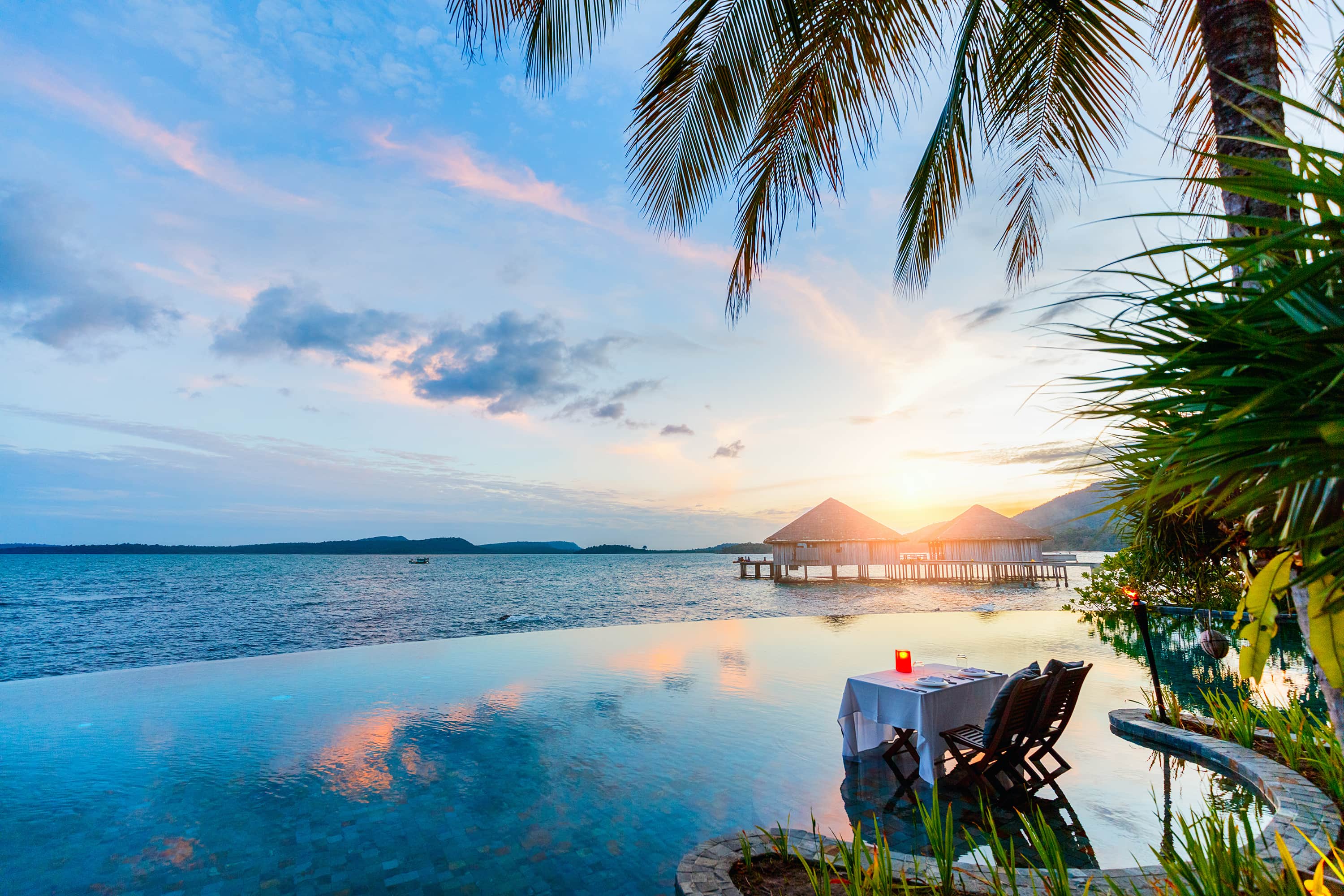 Infinity pools and ocean sunsets | Image courtesy of Song Saa