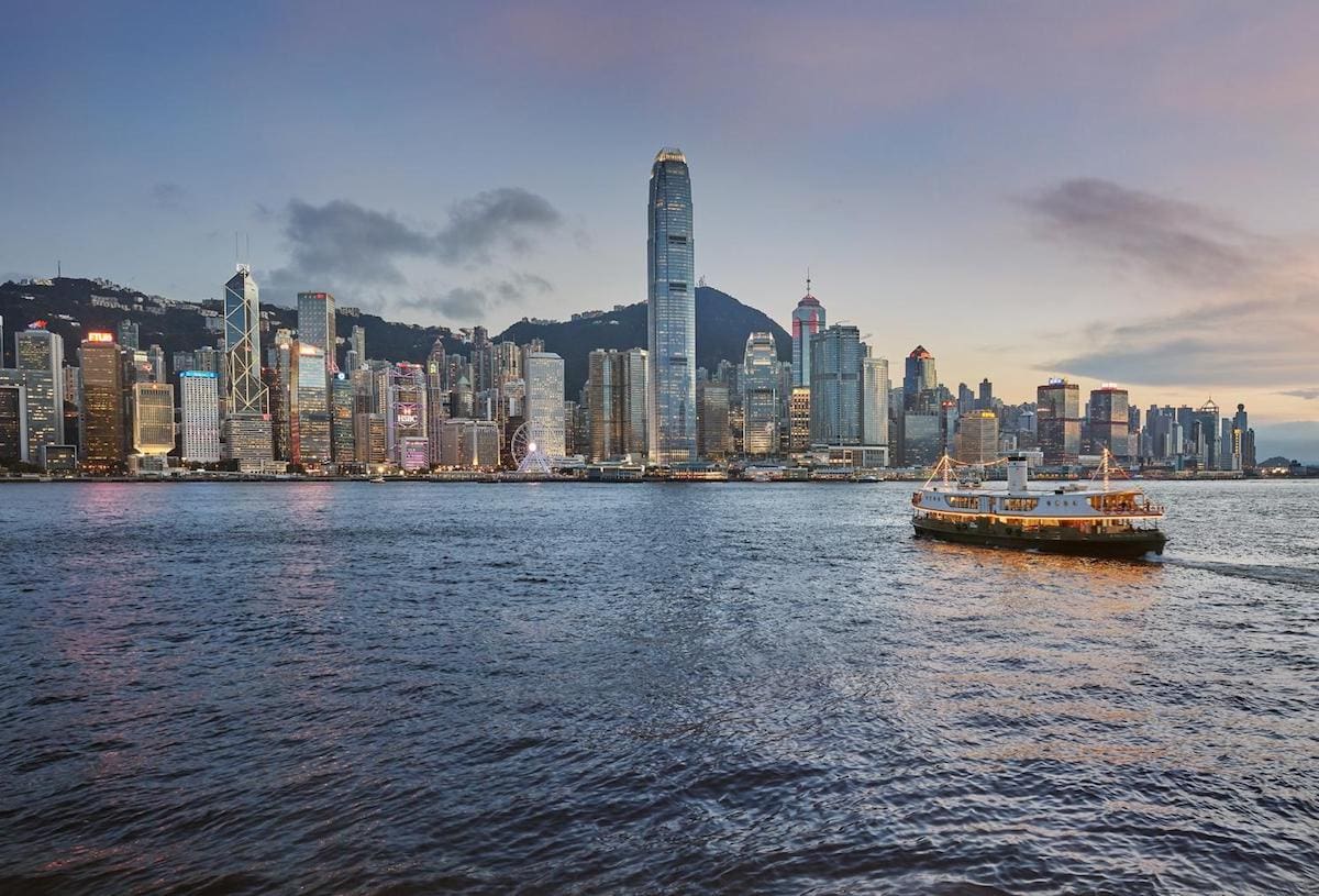 Landmark Mandarin Oriental hong kong urban escapes