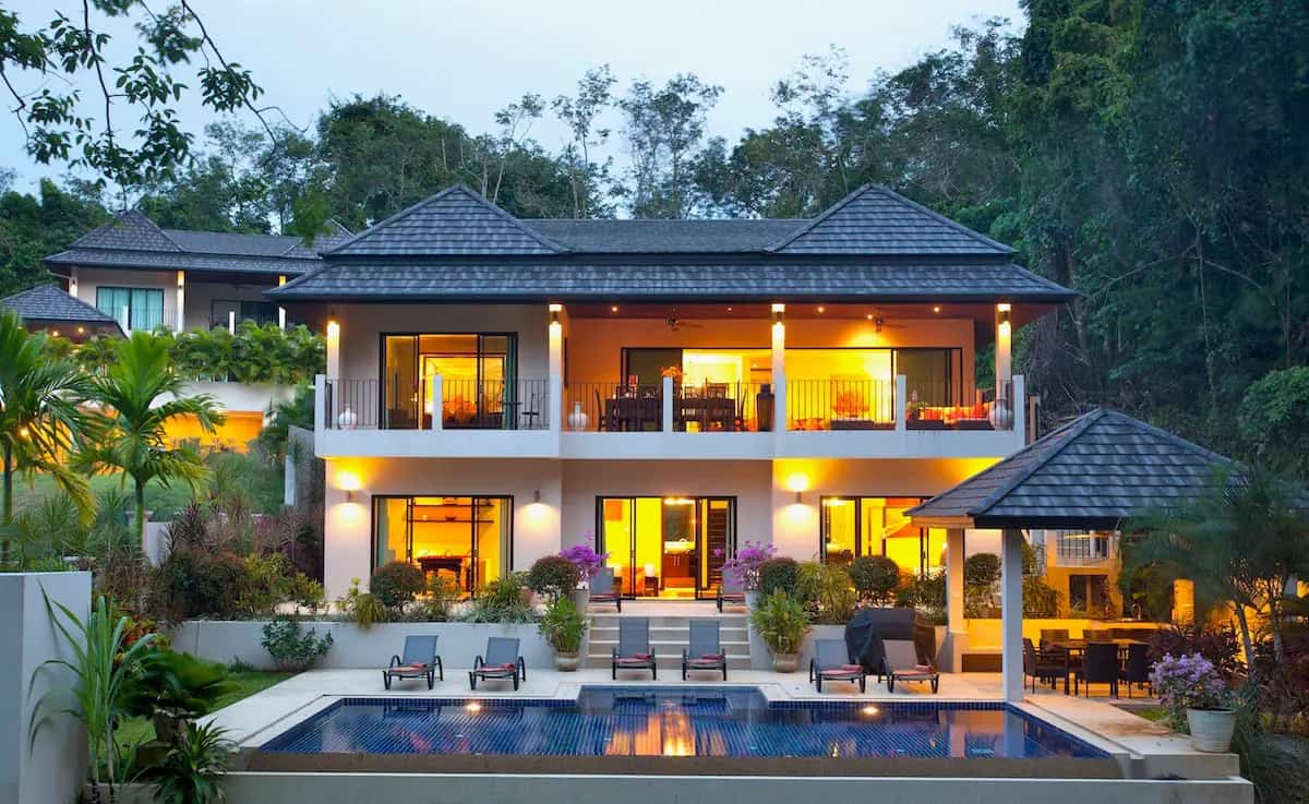 Wellness Retreats In Hong Kong & Phuket With Two Sweet Feet