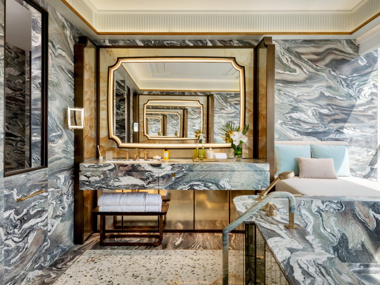 Picture of Inside The Shangri-La Suite, An Opulent New Accommodation At Island ...