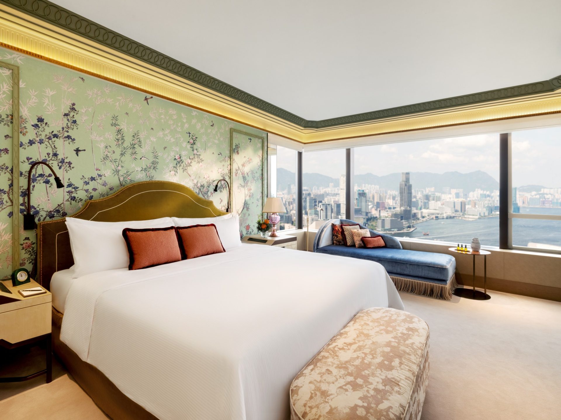 Inside The Shangri-La Suite, An Opulent New Accommodation At Island ... - Opulent Penthouse Accommodations In Hong Kong